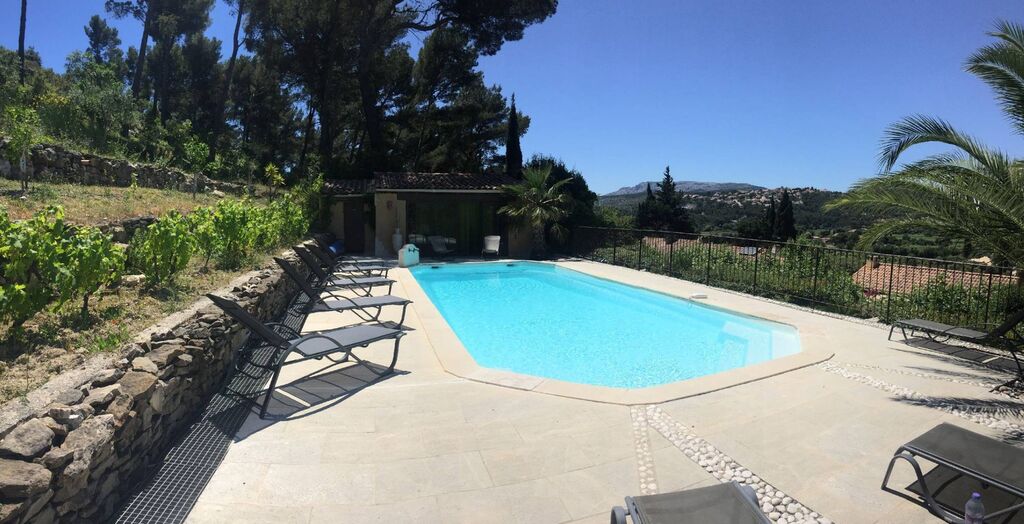 Vente propriété familiale Cassis entre campagne et vignes