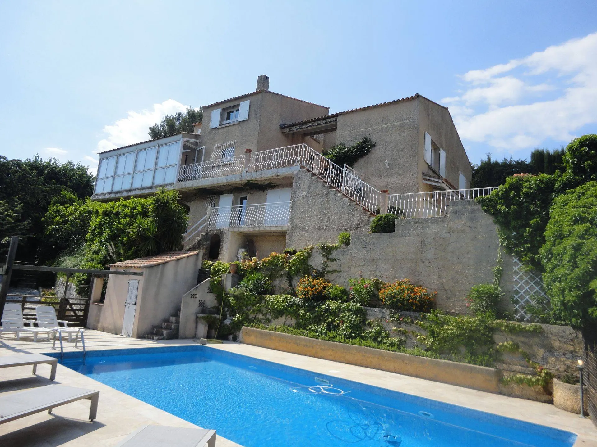 Carnoux vente maison 2 logements