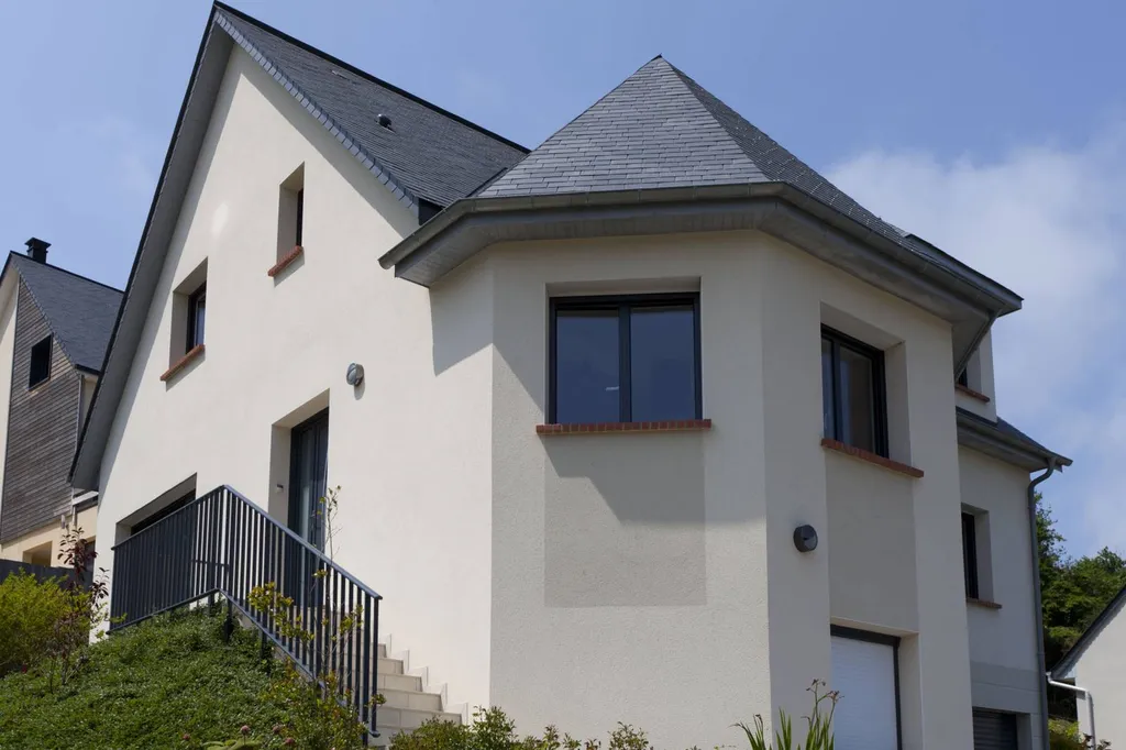 Maître d'œuvre pour la construction d’une maison avec sous-sol proche de Rives-sur-Seine 76
