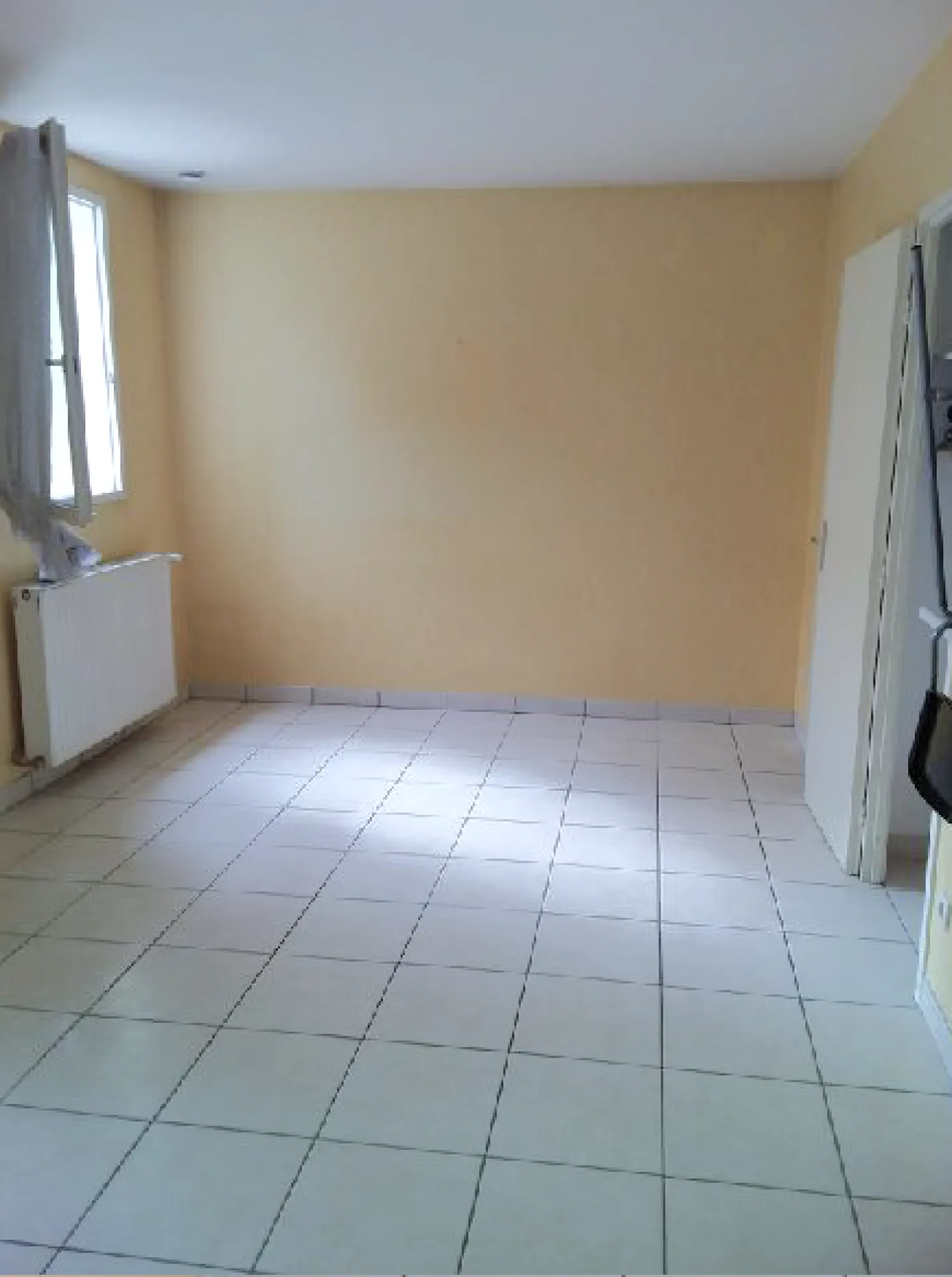 STUDIO VENTE - 114 000 €