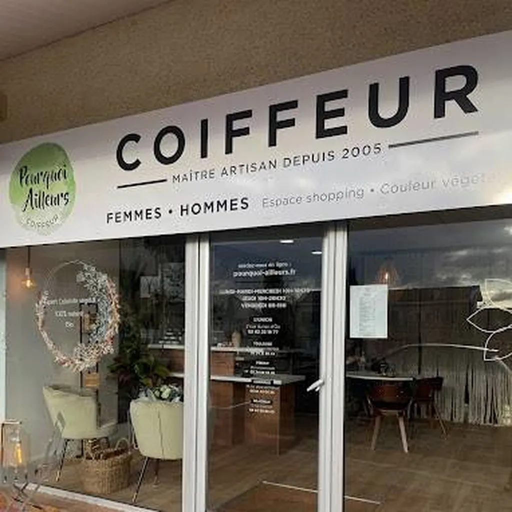 Salon de coiffure : fibre optique dans plafond noir mat - Plafonds Tendus Occitans Toulouse - L'union