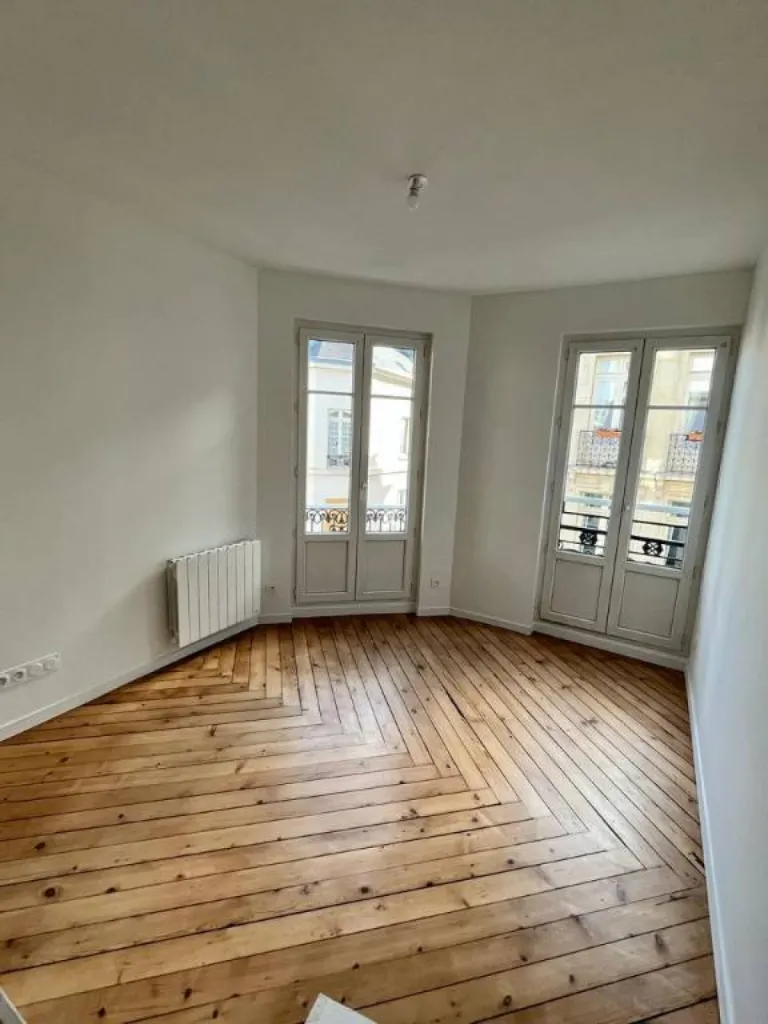 Situé au 3ème étage