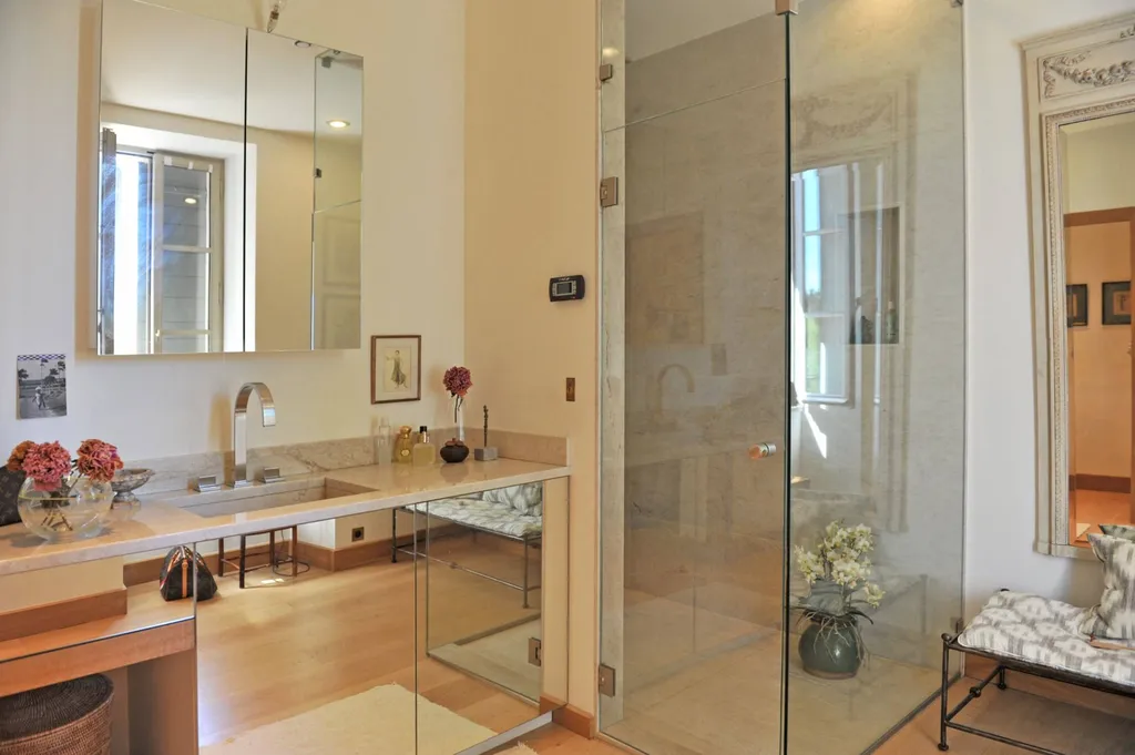 Saint-Rémy-de-Provence, exceptionnelle propriété agricole sur 11 hectares   