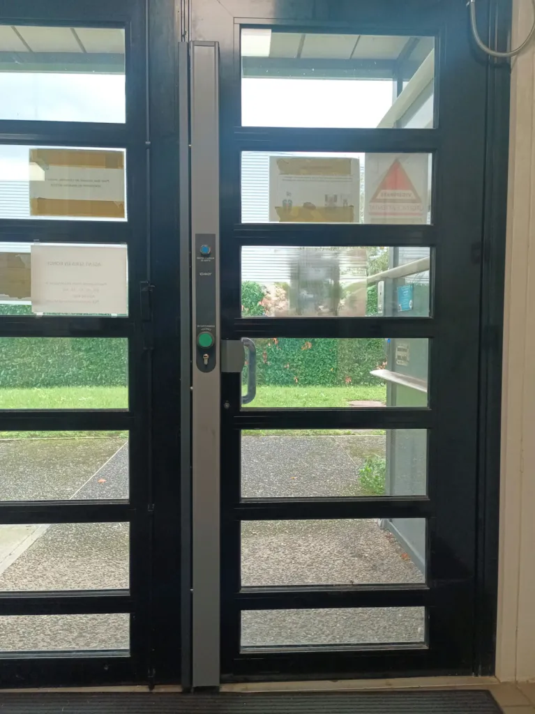 Serrure Bigsur 3 points sur porte d'entrée vitrée