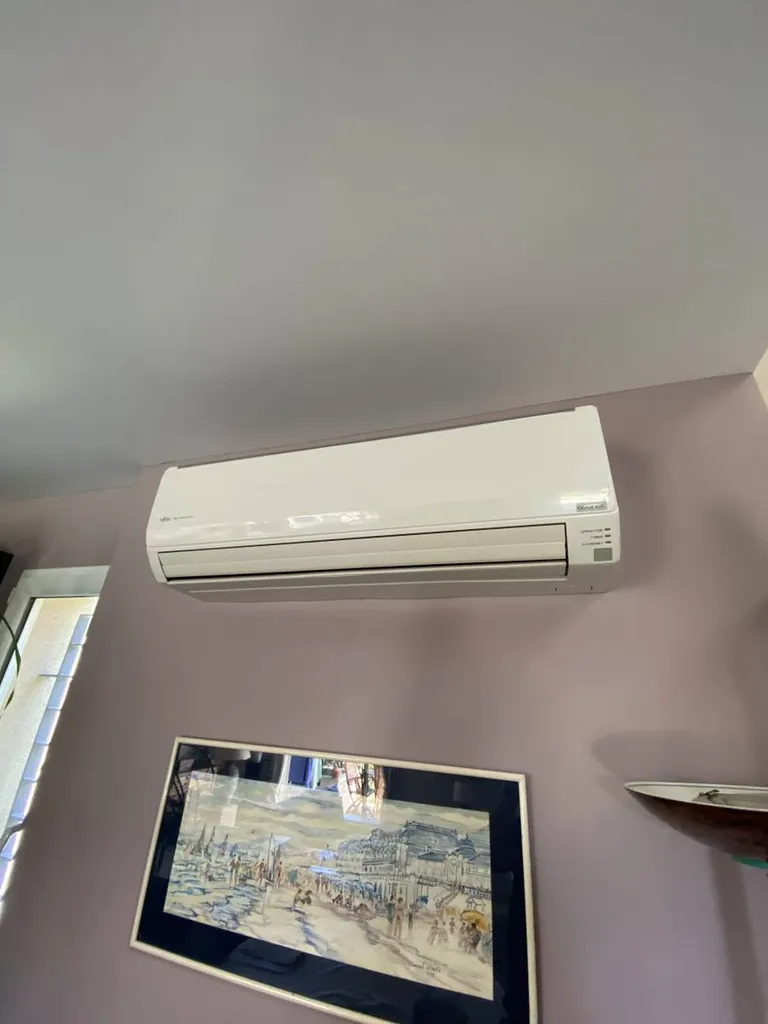 Unité intérieure Atlantic dépanné par PROXICLIM après une fuite d'eau à Aix-en-Provence