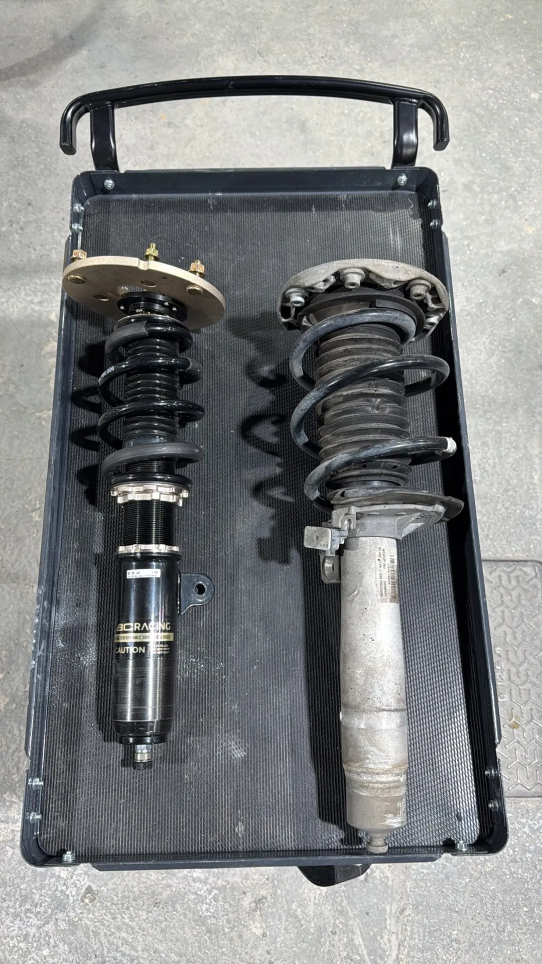 Préparation esthétique et performance sur BMW M3 Competition dans notre atelier à Carnoux proche de Aubagne