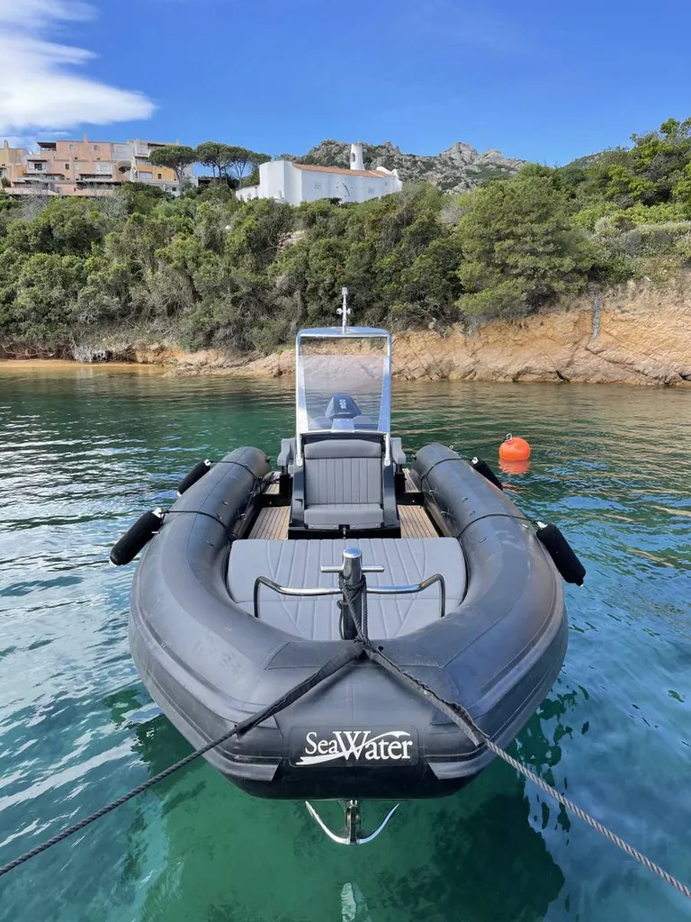 Acheter un semi rigide haut de gamme d'occasion dans les Côtes d'Armor