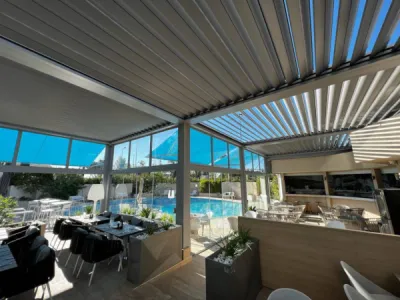 Installation de pergolas pour restaurant à Nice 06
