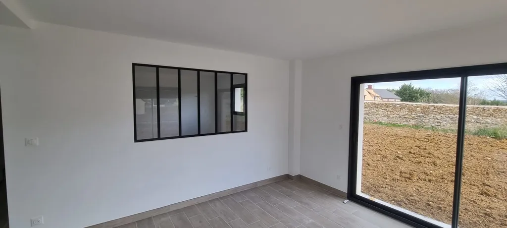 Livraison d'un pavillon neuf en peinture finition velours projetée au pistolet airless entre Pacy sur eure et Evreux.