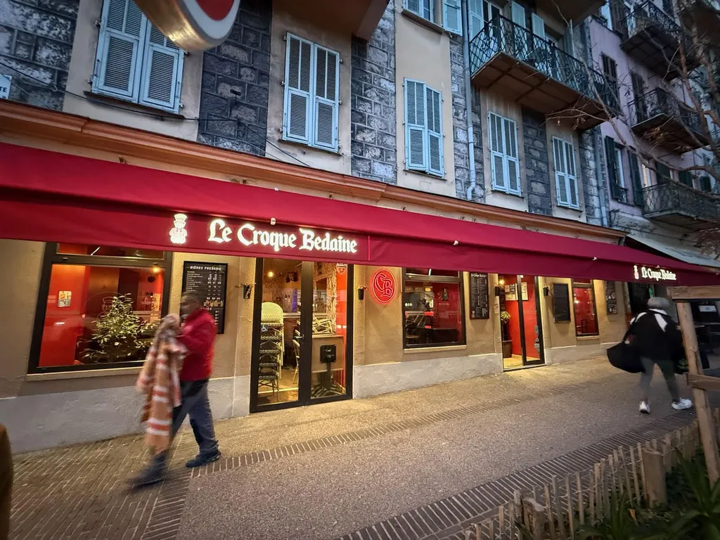 Réparation et Réentoilage de Stores Extérieurs - Nice