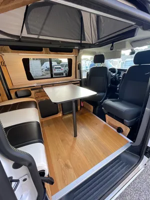GRAND ESPACE SALON VAN
