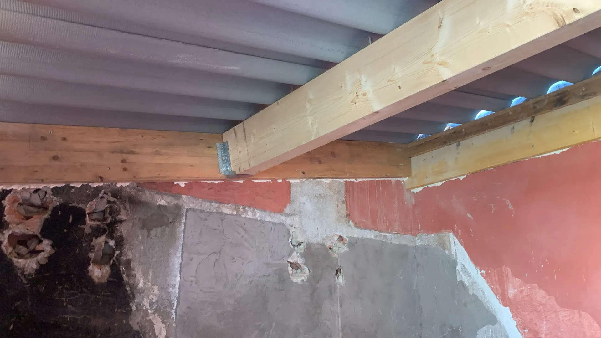 Extension ossature bois réalisée à Marseillan par Adge Bois constructeur de maison individuelle bois clé en main spécialiste construction bois sur mesure