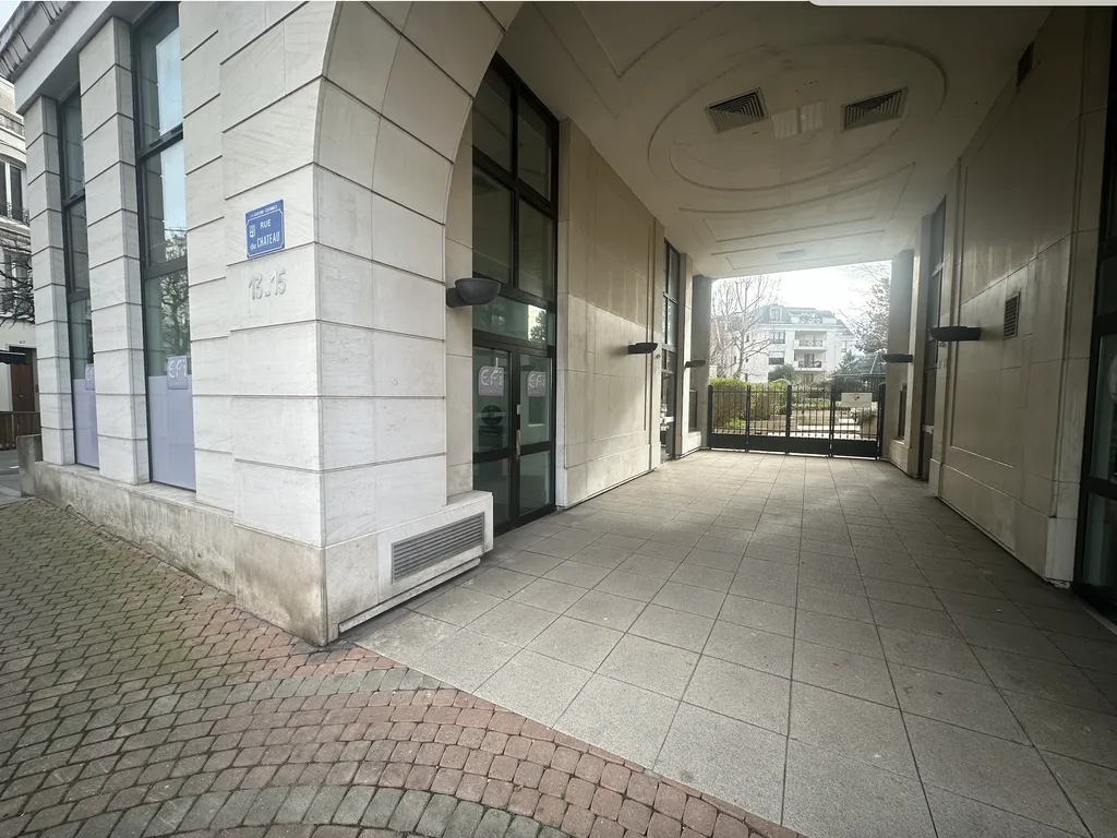 Vente - Bureau 88 m², La Garenne Colombes, Rue du Château 92250 LA GARENNE-COLOMBES
