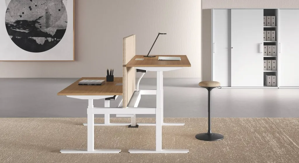 Bureau Winglet assis-debout avec écran acoustique à Marseille