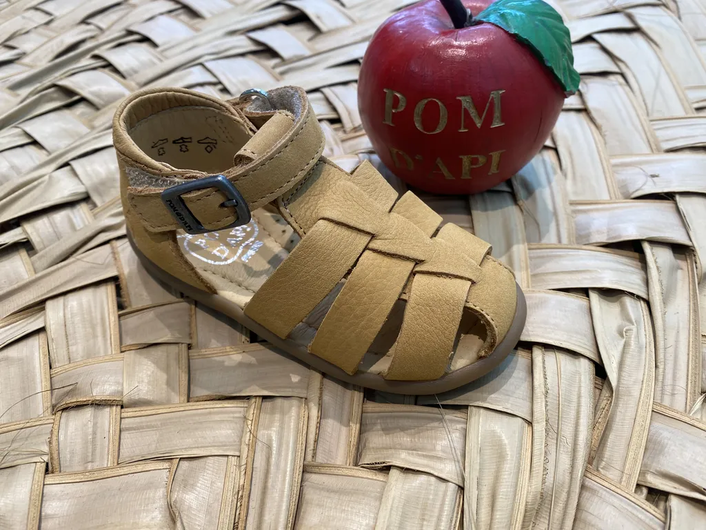 sandales habillées pour bébé près de Bordeaux