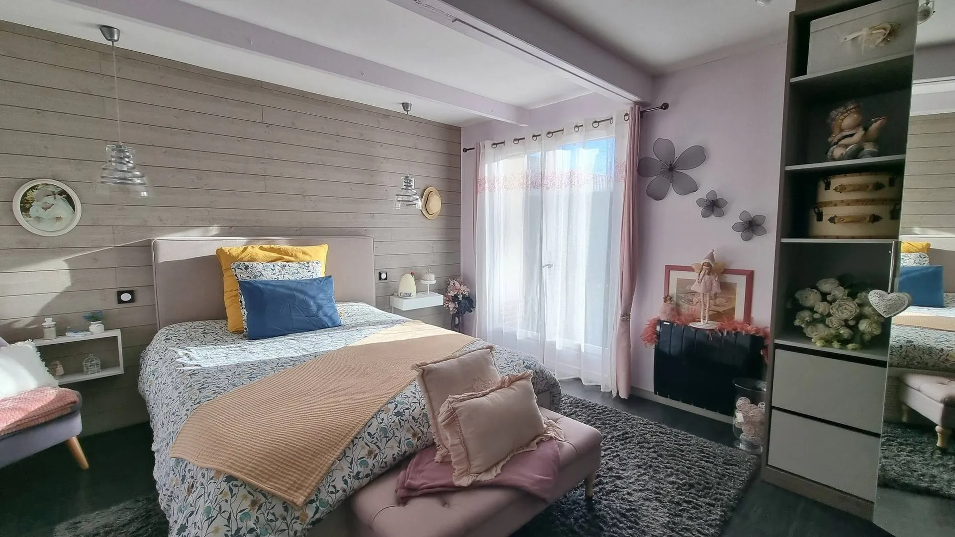 A vendre, belle longère avec gîte indépendant de 170 m², 4 chambres, située à 20 minutes de Dieppe 76200.