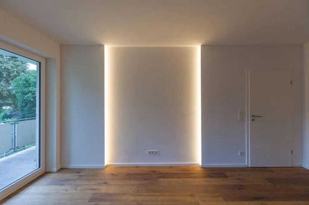 Lumière indirecte led pour plaques de plâtre, la lumière nait de la matière 