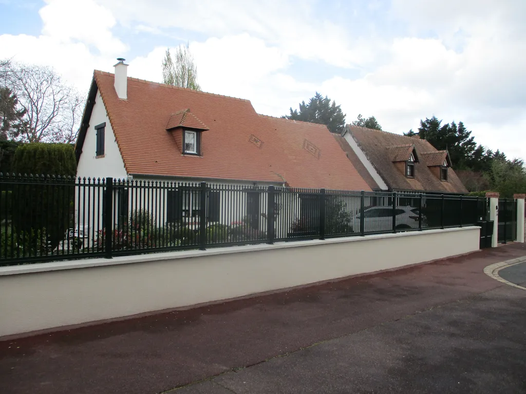 Installation de Clôtures Barreaudage en Acier Haute Sécurité, Modèle Anti-Intrusion à Le Havre en Seine-Maritime 76 et Montivilliers