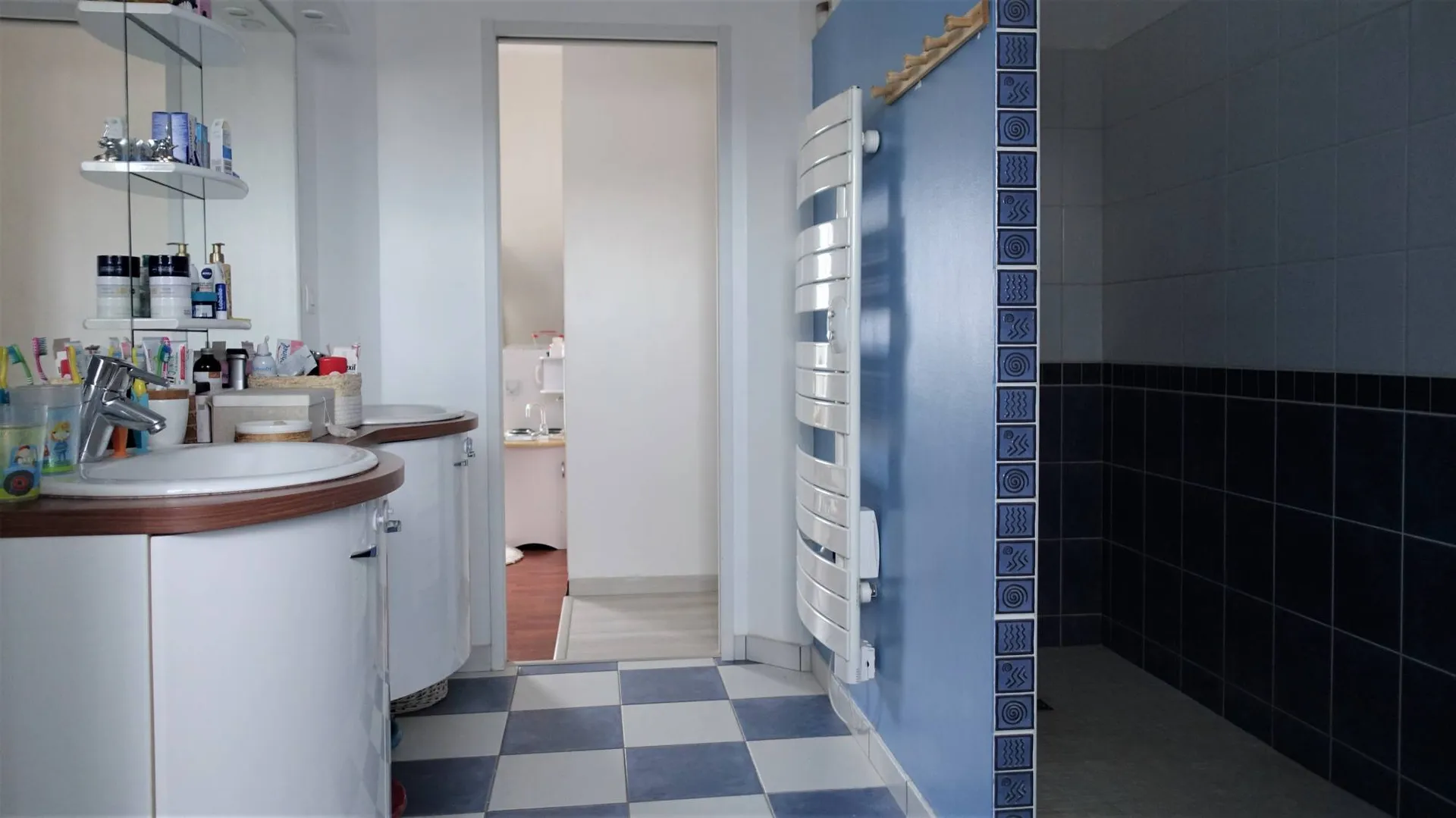 Maison en résidence proche centre ville de EU, 5 chambres, 2 salle d'eau, à 5 kms de la mer. Les villes soeurs 76260 (Eu, Le Tréport, Mers Les Bains )