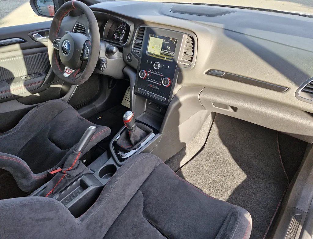 Renault Mégane IV RS Trophy-R 1.8T 300 BVM entretien 100% Renault à Plaisance du Touch près de Toulouse en Occitanie