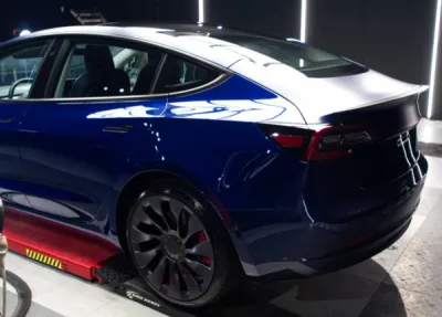 Le Film Transparent de protection a été posé sur cette Tesla Neuve venant de Rennes en Bretagne