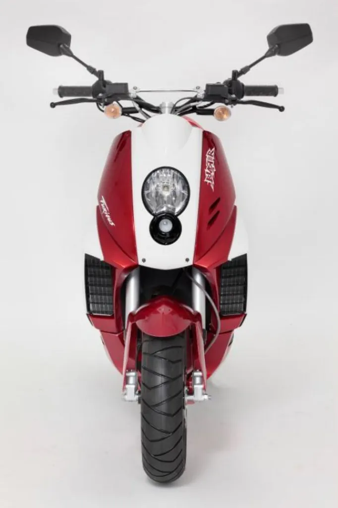 Scooter Peugeot ludix blaster furious