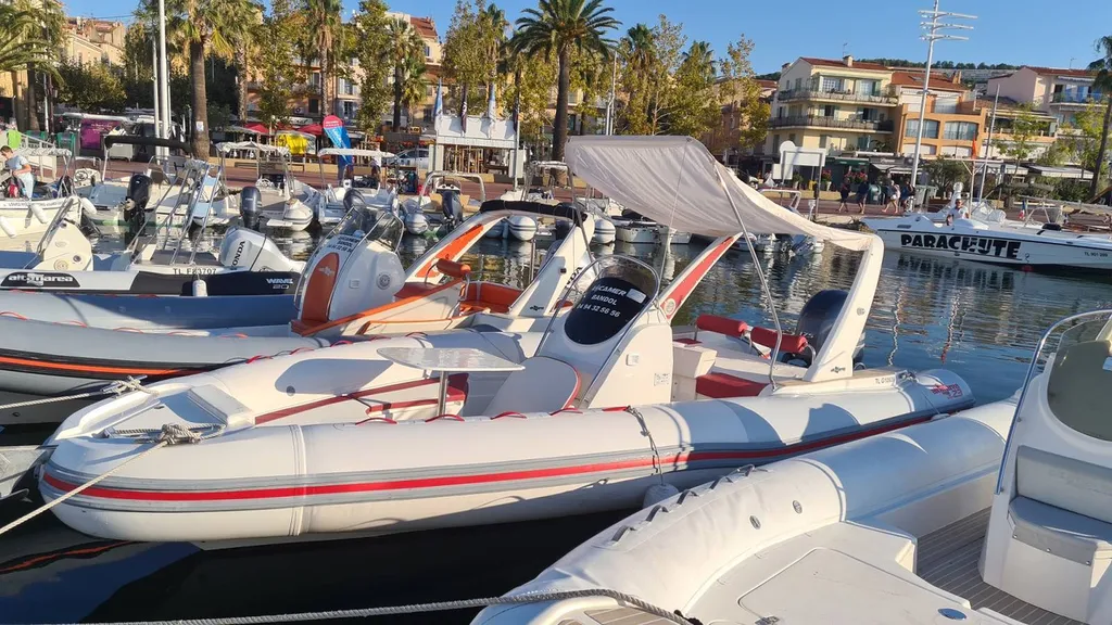 Bateau à moteur d'occasion à Bandol dans le Var