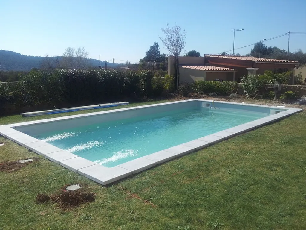  Lilo piscines Marine à Coudoux 