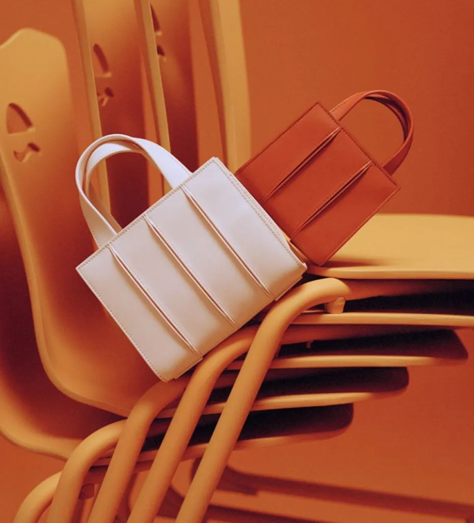 Le sac Whitney chez MaxMara pour un lookchic et intemporel crée par Renzo Piano.