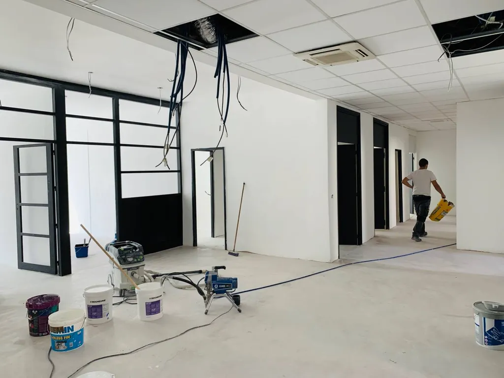 réalisation d'un faux plafond suspendu près de Vitrolles 13127