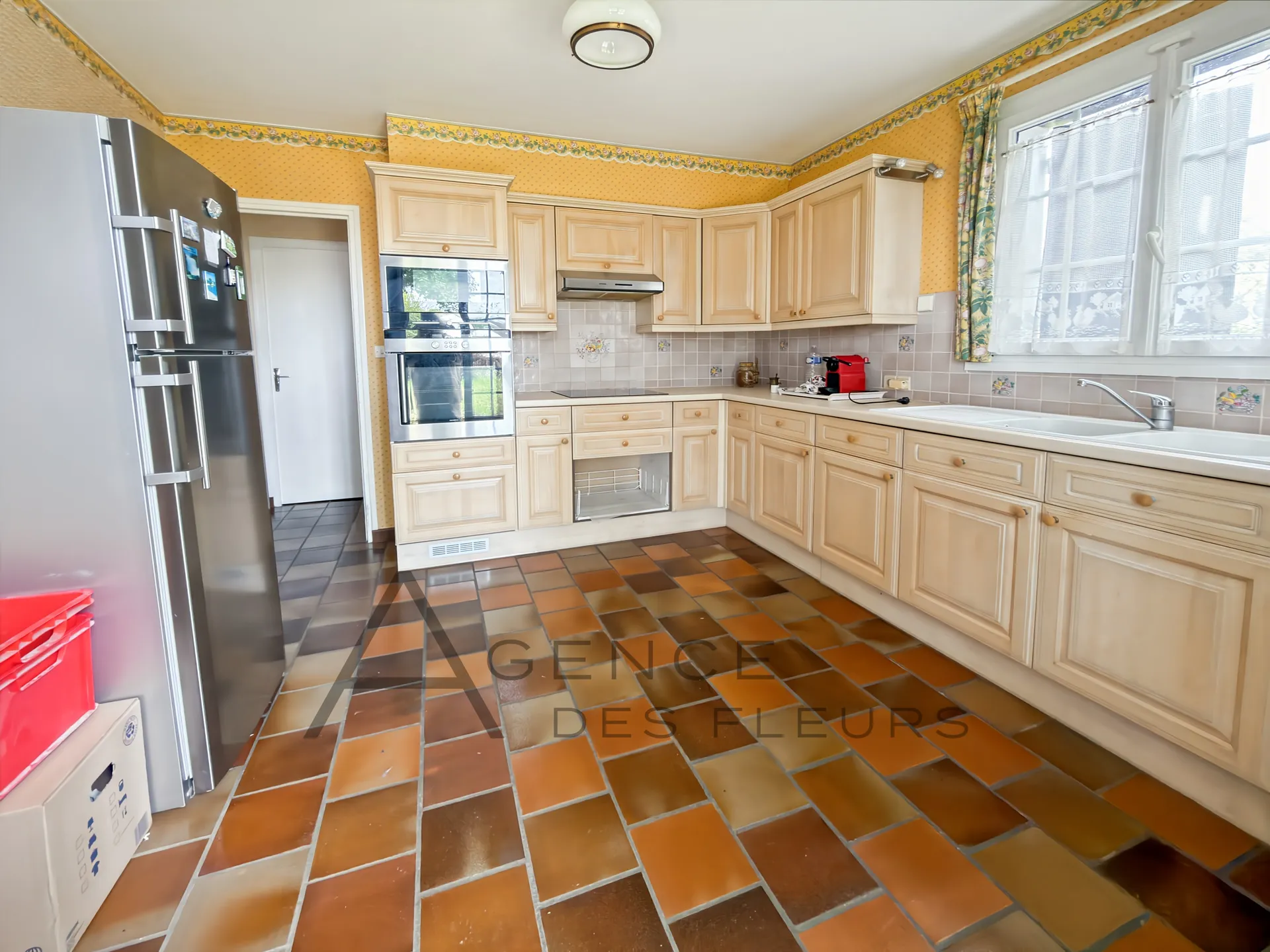 A vendre maison de 106 m² édifiée sur 1047 m² de terrain sur la commune de SAINT-PIERRE-LES-ELBEUF 76320