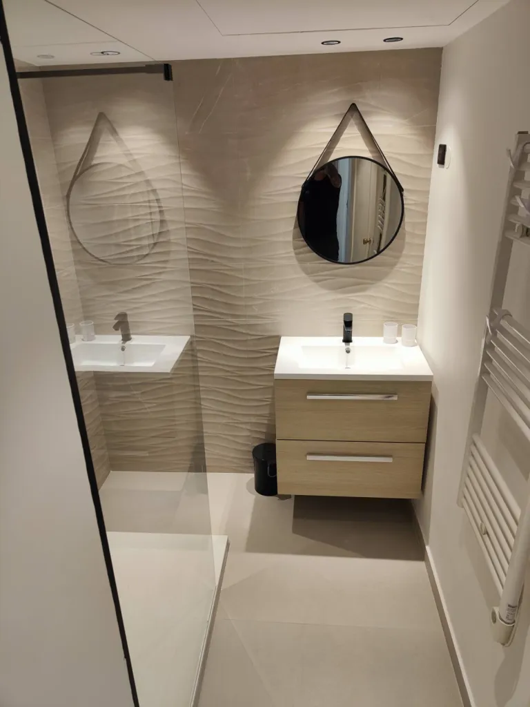 salle de bain moderne pas cher mougins