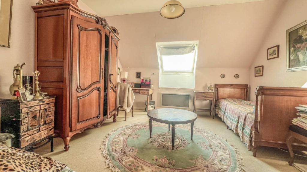 T4 de 105 m2 avec terrasse, parking couvert et cave à ROUEN