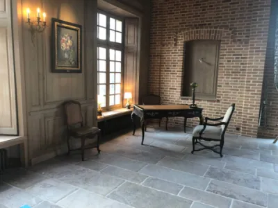 Dallage pierre de Dordogne sur RDV au showroom 36 rue de Bourgogne à Paris