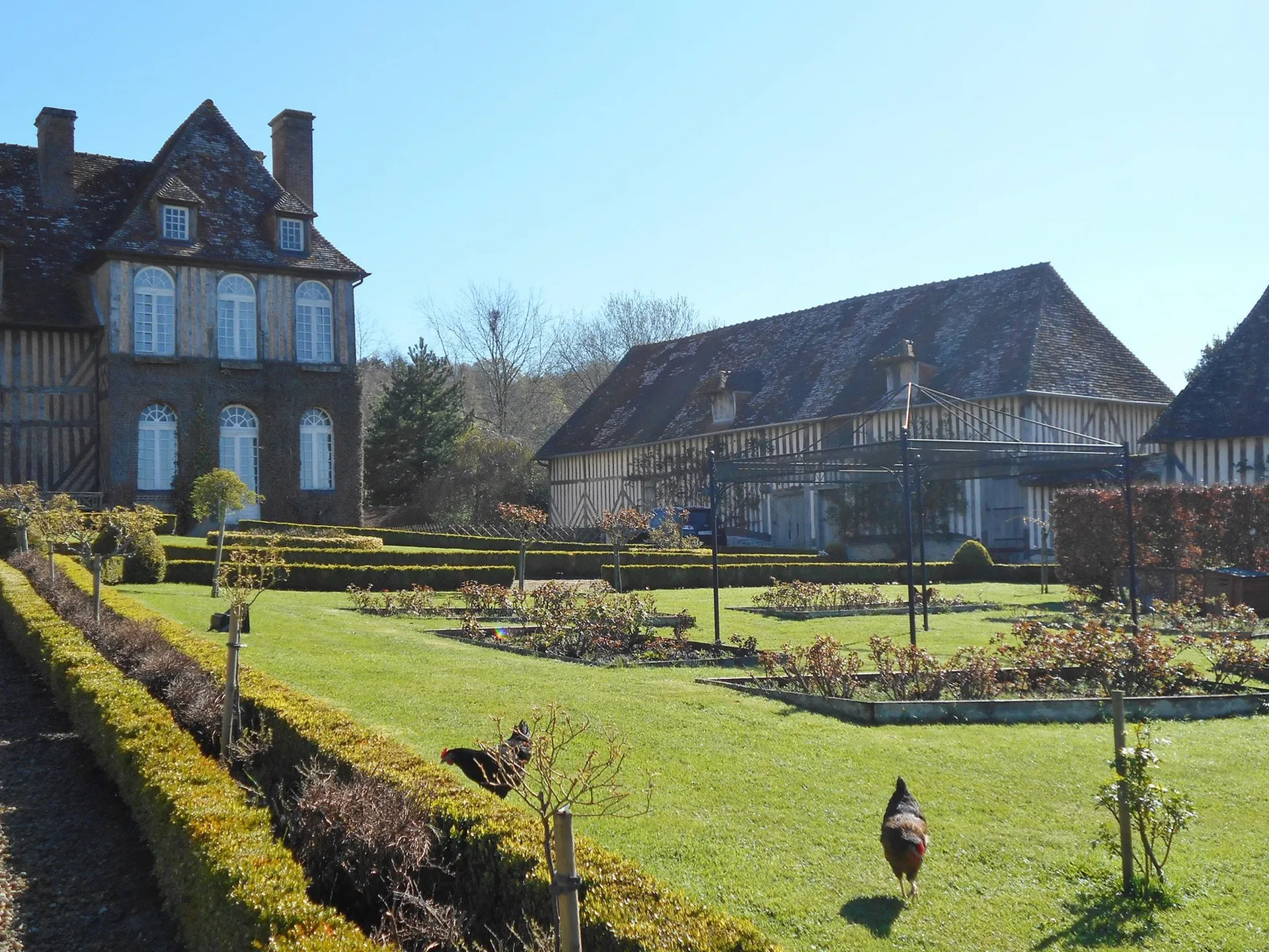 EN VENTE, MANOIR AVEC DEPENDANCES, HERBAGE CHEVAUX, NORMANDIE, CALVADOS 14