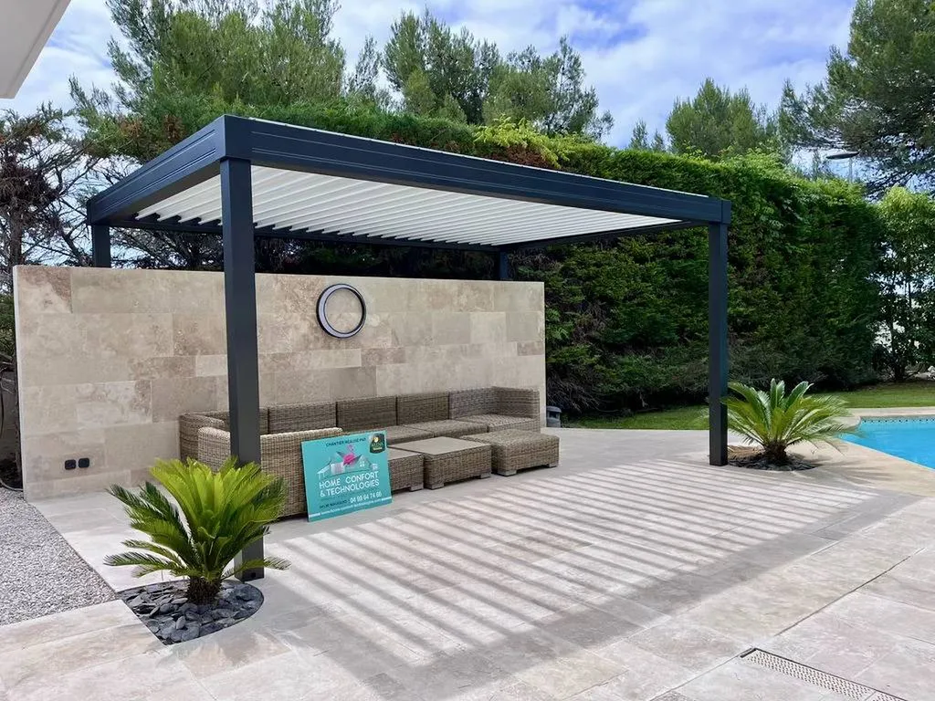 Pergola bioclimatique Gard Hérault