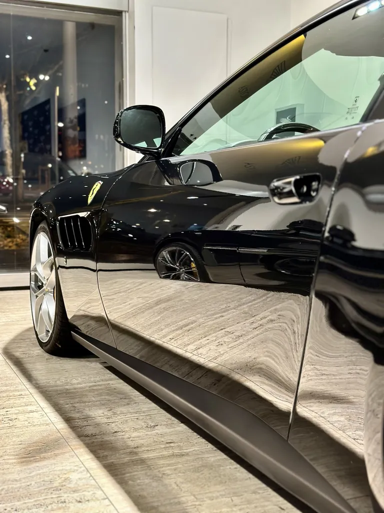 spécialiste du DETAILING sur Lyon de la protection PPF et du traitement céramique sur Ferrari 