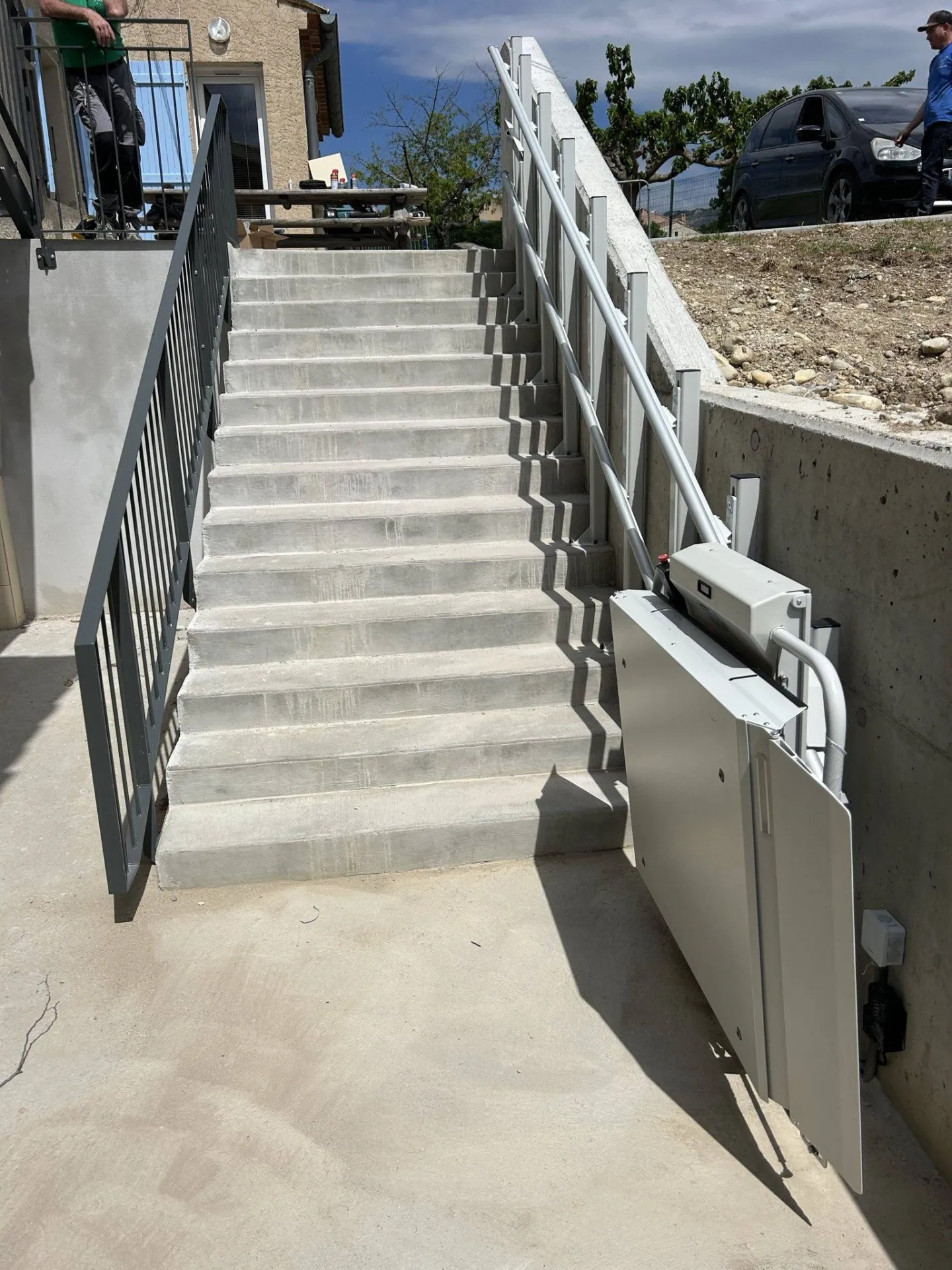 300 mm c'est la largeur de cette plateforme oblique Lehner delta une fois le plateau (motorisé) replié dans ERP près de Sisteron 300 mm c'est la largeur de cette plateforme oblique Lehner delta une fois le plateau (motorisé) replié dans ERP près de Sisteron