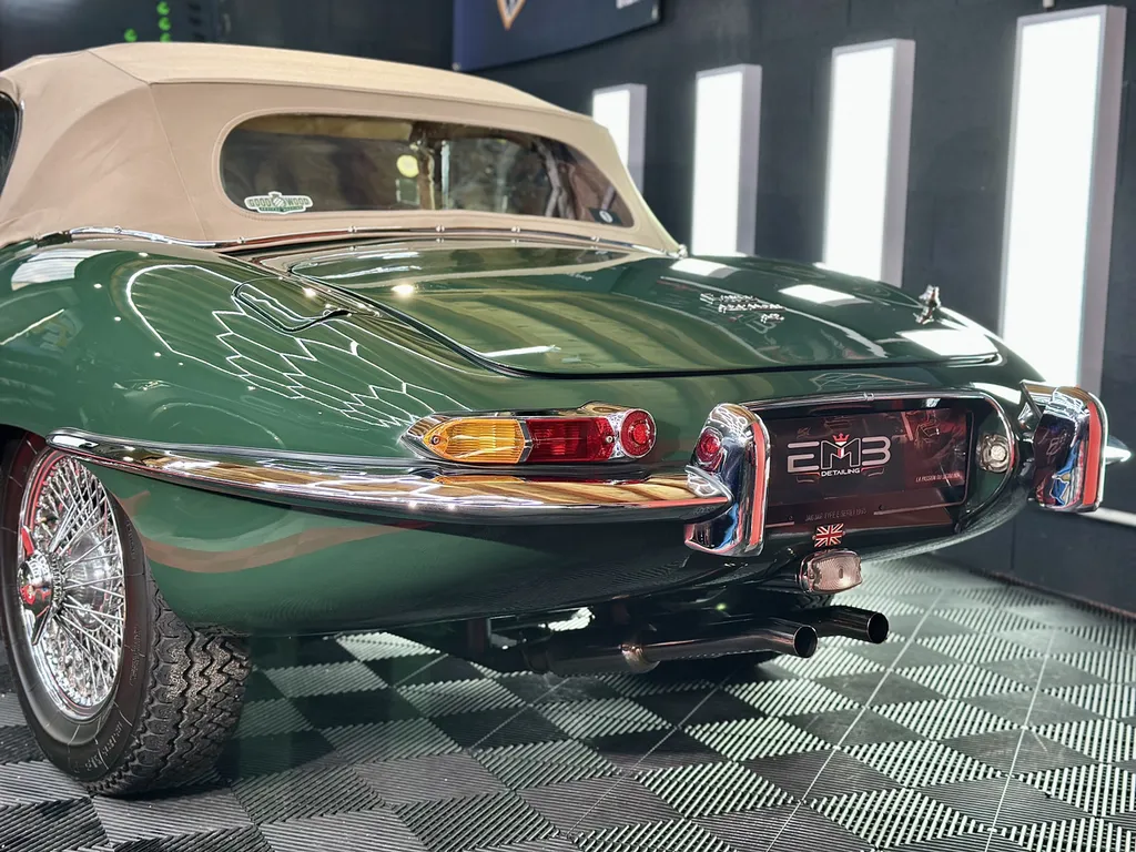 Detailing auto ouest lyonnais proche Limonest spécialisé Jaguar