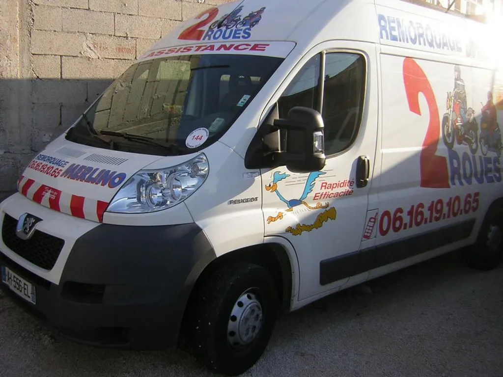 fourgon spécial moto et scooter