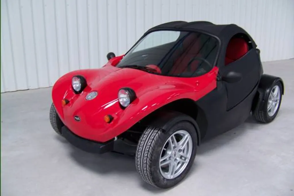 Vente voiture sans permis de la marque Secma F 440 2 places pres de Toulon dans le Var 83