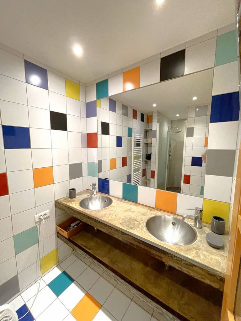 Vente appartement T4 Cassis  avec vaste terrasse dans résidence sécurisée derrière le port