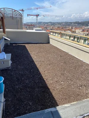 Jardinières avec substrat allégé prête à la plantation à Nice