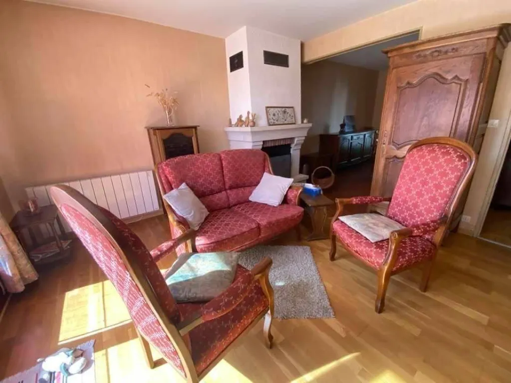 Au calme très jolie maison de 110m² avec garage sur terrain de 330m² de terrain clos