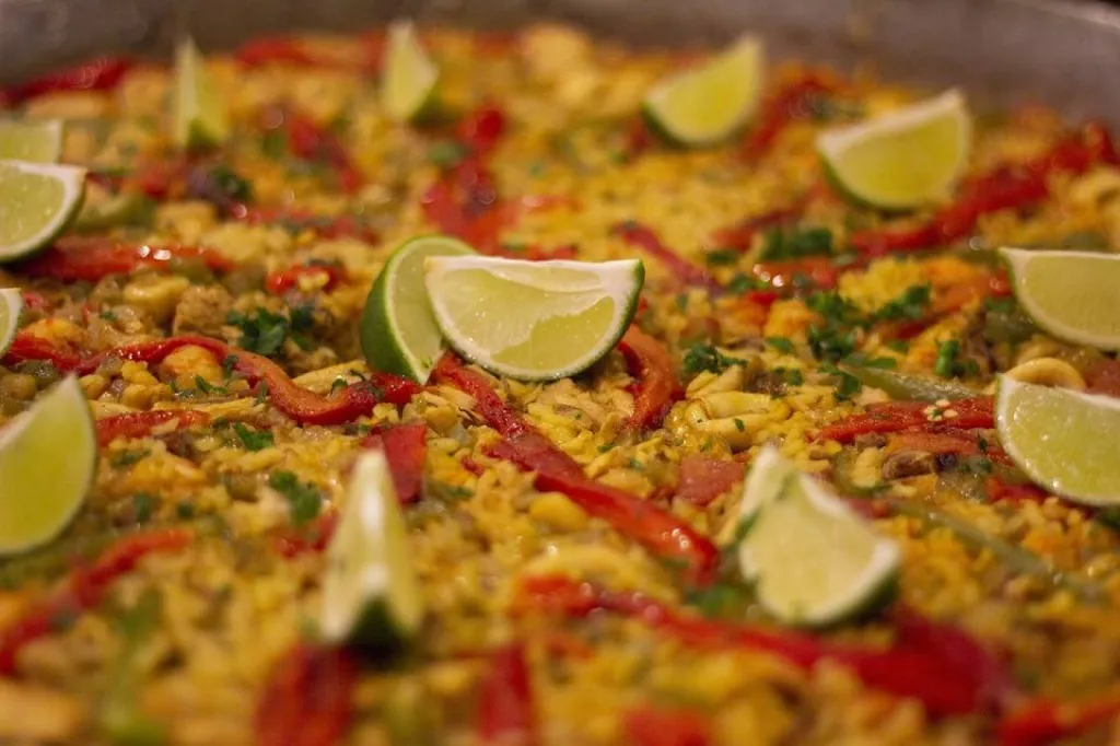 Louer un poêle et un réchaud à paella à Hyères dans le Var