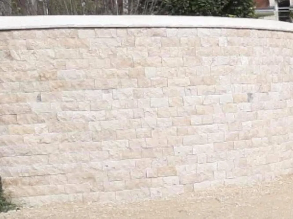 Parement en Travertin ou en pierre de Dordogne pour intérieur et extérieur, livraison partout en France