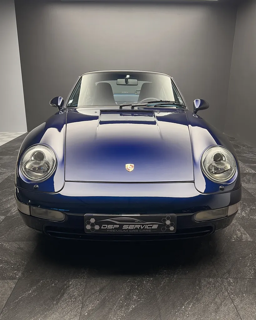 Sublimez votre Porsche Carrera 4 avec un nettoyage intérieur et extérieur et un lustrage brillance chez DSP Service au Mans