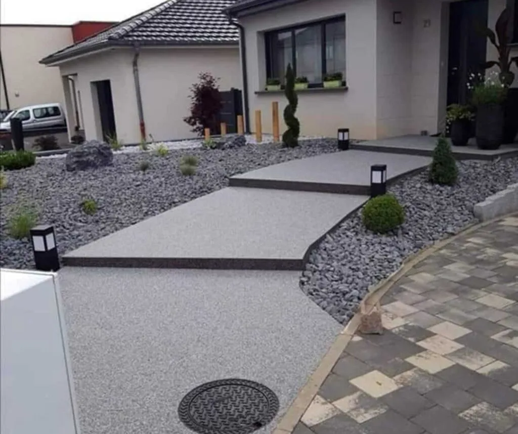 Poser des escaliers en moquette de pierre antidérapante pour votre entrée de villa et allée de jardin à Sète et Frontignan