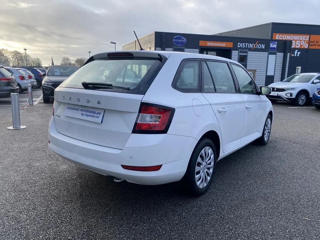 SKODA FABIA Combi occasion proche Le Havre : Break essence 95ch révisé chez Caudebec Automobiles Myauto.fr
