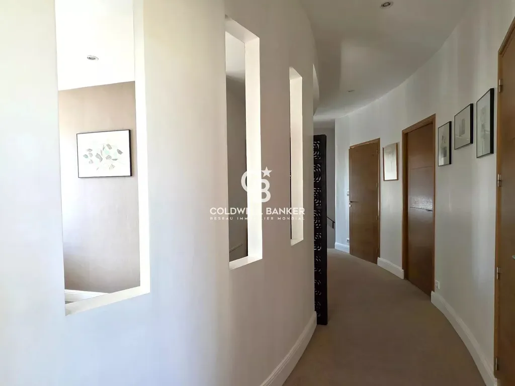 maison familiale avec piscine et jardin arboré proche hypercentre Le Mans